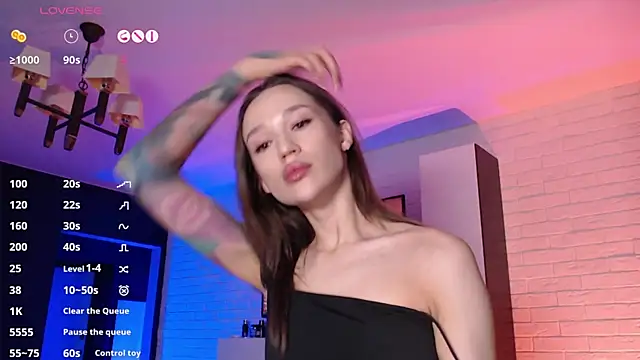 JadeSwift online show from 13, 9, 2025