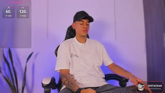 Nickyblazze  online show from 9, 11, 2025