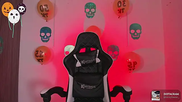 Nickyblazze  online show from 31, 10, 2025