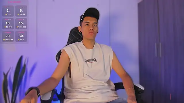 Nickyblazze  online show from 24, 11, 2025