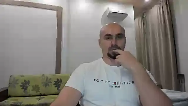 Snapshot of Gri_SH chatting on 20, 10, 2025 Gri SH online show from 20, 10, 2025