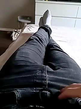 NiceBadgera online show from 10, 4, 2026