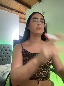 lola diez online show from 10, 4, 2026