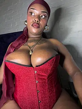 QUEEN NOBUHLE 777 online show from 18, 10, 2025