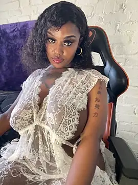 QUEEN NOBUHLE 777 online show from 28, 10, 2025