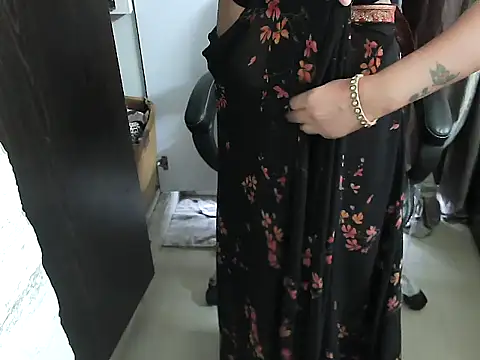 sexymita  online show from 4, 10, 2025