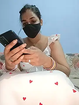 Snapshot of the_saavi chatting on 4, 7, 2026 the saavi online show from 4, 7, 2026
