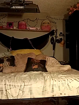 Goldenndoll online show from 16, 2, 2026