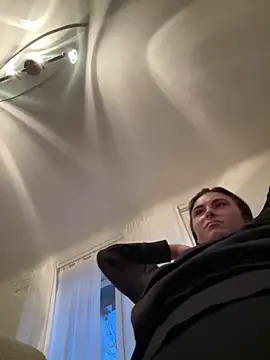 SophiiaStarr online show from 22, 4, 2026