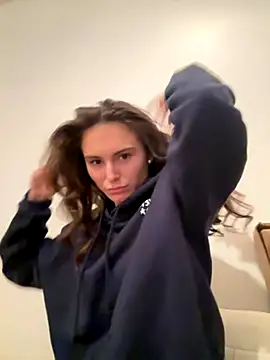 SophiiaStarr online show from 23, 10, 2025