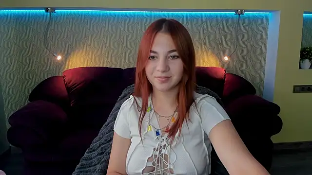 AnnaStills online show from 16, 9, 2025