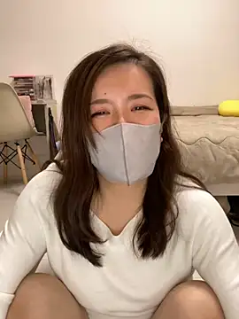 Snapshot of NATSUMI00 chatting on 9, 11, 2025 NATSUMI00 online show from 9, 11, 2025