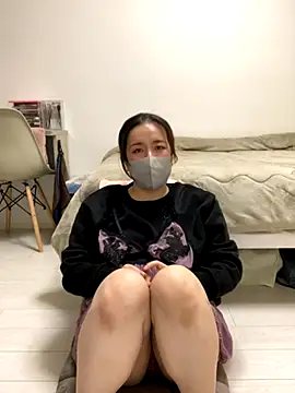 Snapshot of NATSUMI00 chatting on 12, 11, 2025 NATSUMI00 online show from 12, 11, 2025