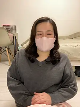 Snapshot of NATSUMI00 chatting on 19, 11, 2025 NATSUMI00 online show from 19, 11, 2025