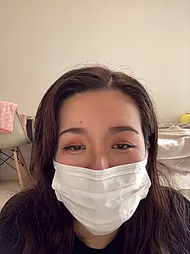 Snapshot of NATSUMI00 chatting on 14, 10, 2025 NATSUMI00 online show from 14, 10, 2025