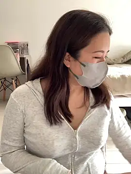 Snapshot of NATSUMI00 chatting on 6, 11, 2025 NATSUMI00 online show from 6, 11, 2025