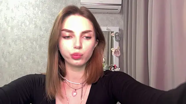 Snapshot of Ange1Bunny chatting on 18, 9, 2025 Ange1Bunny online show from 18, 9, 2025
