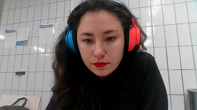 Emparia online show from 1, 11, 2025