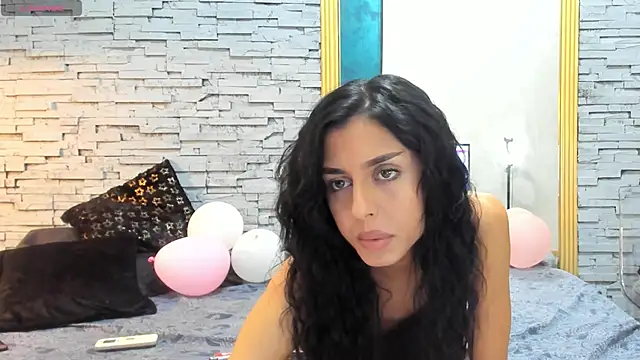 IshaLyn online show from 24, 9, 2025