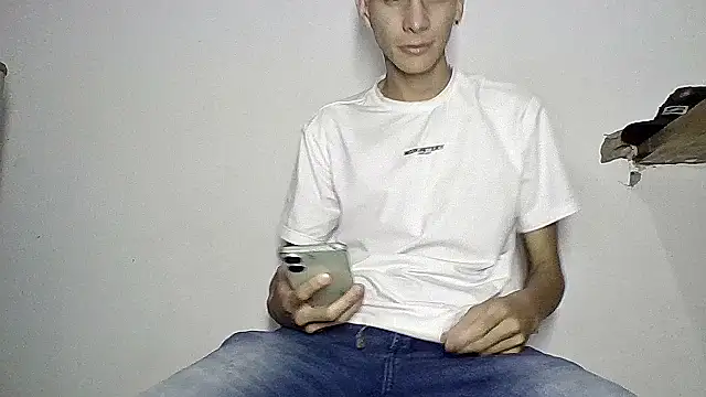 Snapshot of sam_hottt chatting on 3, 10, 2025 sam hottt online show from 3, 10, 2025