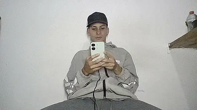 Snapshot of sam_hottt chatting on 26, 9, 2025 sam hottt online show from 26, 9, 2025