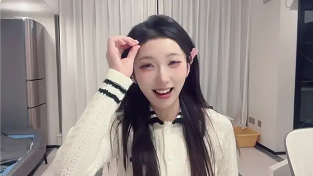 ZhaoZhao-ZM online show from 10, 9, 2025