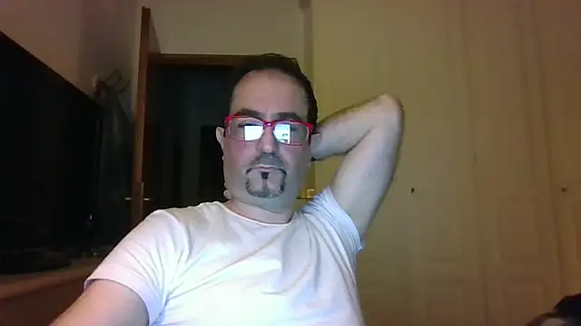 Snapshot of max_im69 chatting on 21, 5, 2026 max im69 online show from 21, 5, 2026
