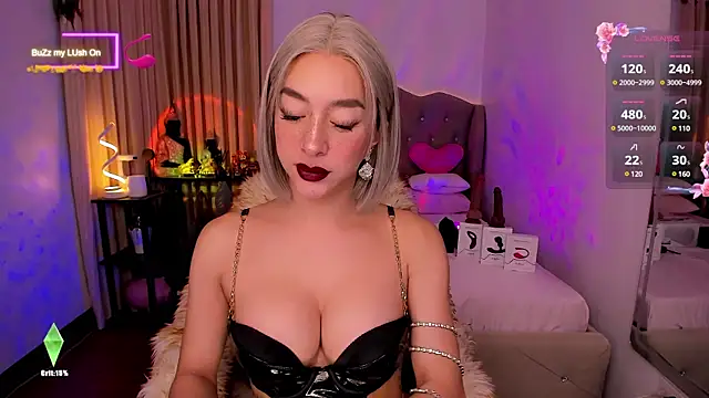 Snapshot of Dream_Goddess chatting on 9, 3, 2025 Dream Goddess online show from 9, 3, 2025