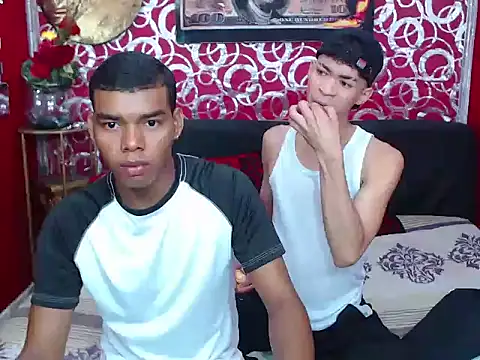 TWOBOYSPEINHOT online show from 26, 9, 2025
