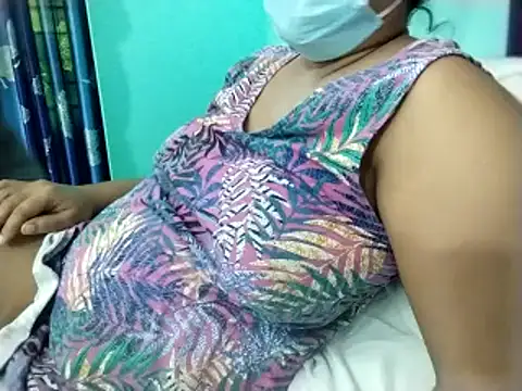 Snapshot of your-shapna chatting on 15, 5, 2026 your-shapna online show from 15, 5, 2026