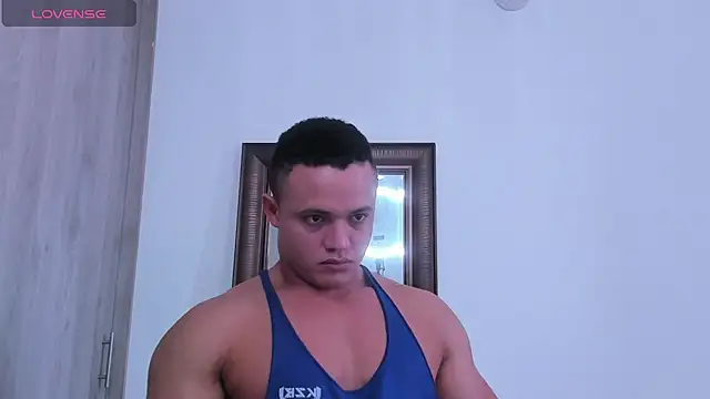 Snapshot of KingLevi01 chatting on 19, 10, 2025 KingLevi01 online show from 19, 10, 2025