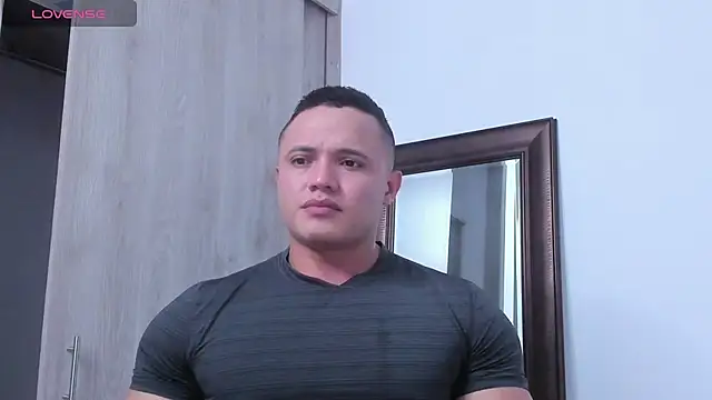 Snapshot of KingLevi01 chatting on 25, 10, 2025 KingLevi01 online show from 25, 10, 2025