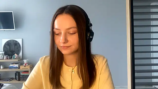 Snapshot of SoulHiperAgne_ chatting on 16, 10, 2025 SoulHiperAgne online show from 16, 10, 2025