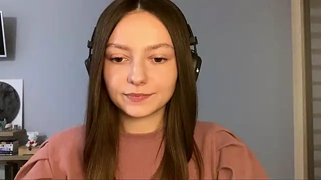 Snapshot of SoulHiperAgne_ chatting on 19, 10, 2025 SoulHiperAgne online show from 19, 10, 2025