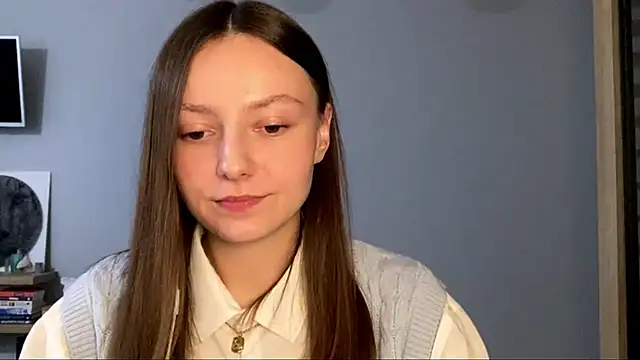 Snapshot of SoulHiperAgne_ chatting on 27, 10, 2025 SoulHiperAgne online show from 27, 10, 2025