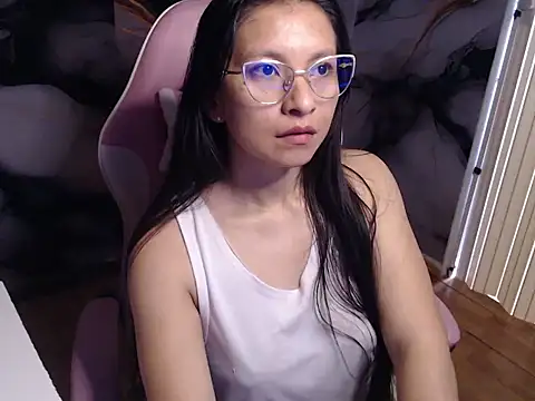 mia wetts online show from 8, 9, 2025