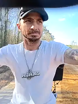 Mrluckstick online show from 10, 3, 2026