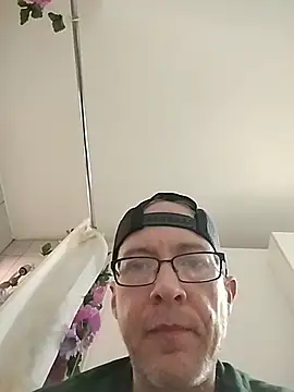 porkypproni online show from 6, 7, 2026
