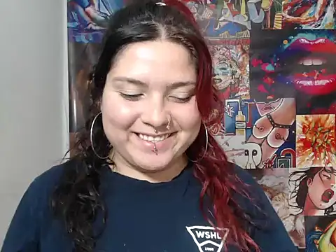 Curvy-Queen online show from 13, 9, 2025