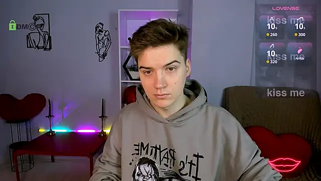 Snapshot of danny_cool chatting on 4, 12, 2025 danny cool online show from 4, 12, 2025