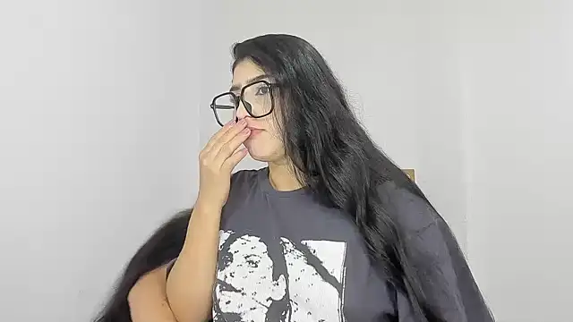 Sweet and Rous0 online show from 13, 3, 2026