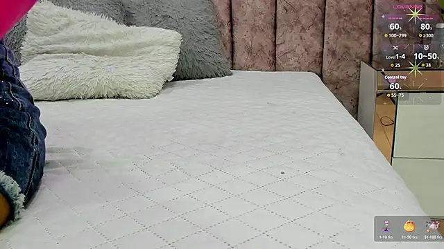 Ambeer fox  online show from 4, 3, 2026