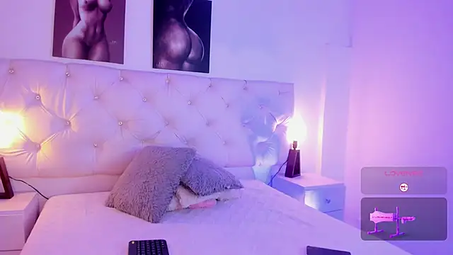 Ambeer fox  online show from 2, 12, 2025