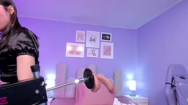 lucrecia sucker online show from 11, 10, 2025