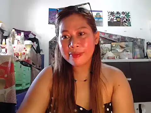 filipina beauty online show from 17, 4, 2026