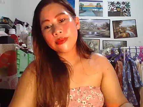 Snapshot of filipina_beauty chatting on 12, 11, 2025 filipina beauty online show from 12, 11, 2025