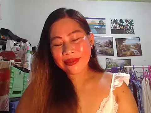 Snapshot of filipina_beauty chatting on 2, 12, 2025 filipina beauty online show from 2, 12, 2025