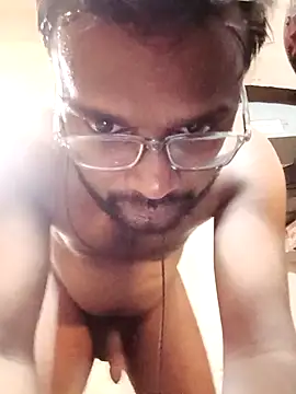 Snapshot of shahrukh81081 chatting on 10, 9, 2025 shahrukh81081 online show from 10, 9, 2025