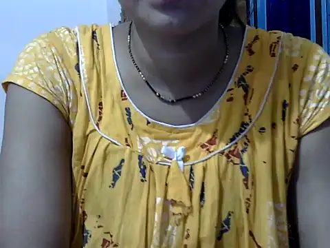 Snapshot of dreamgirl20262 chatting on 18, 10, 2025 dreamgirl20262 online show from 18, 10, 2025