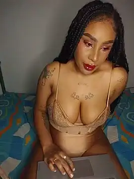 Snapshot of Queen_Amara chatting on 24, 5, 2026 Queen Amara online show from 24, 5, 2026